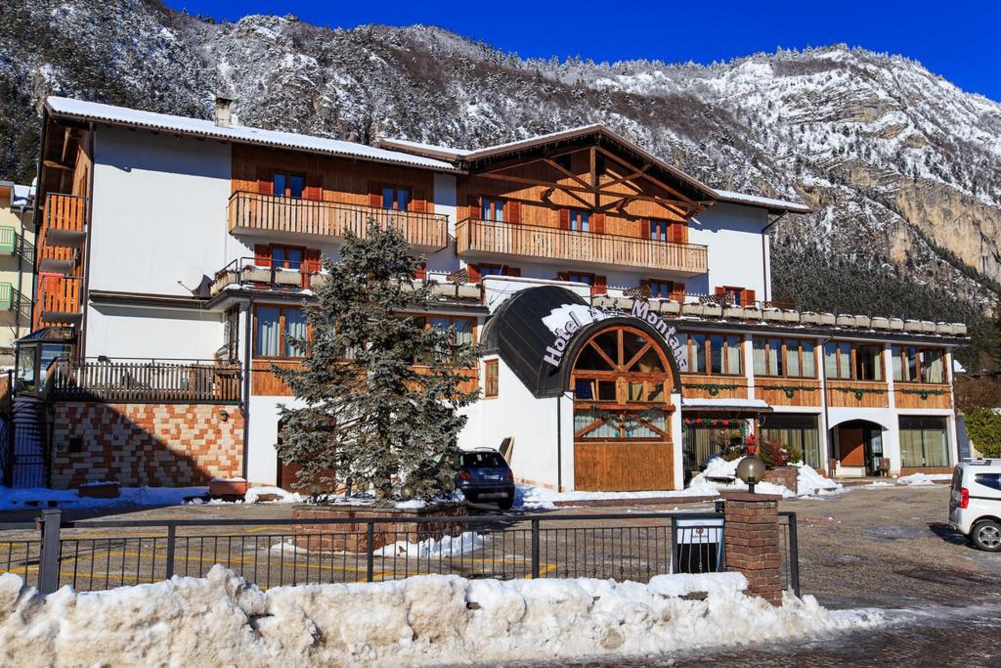 Hotel & Residence Montana Fai della Paganella Exteriör bild
